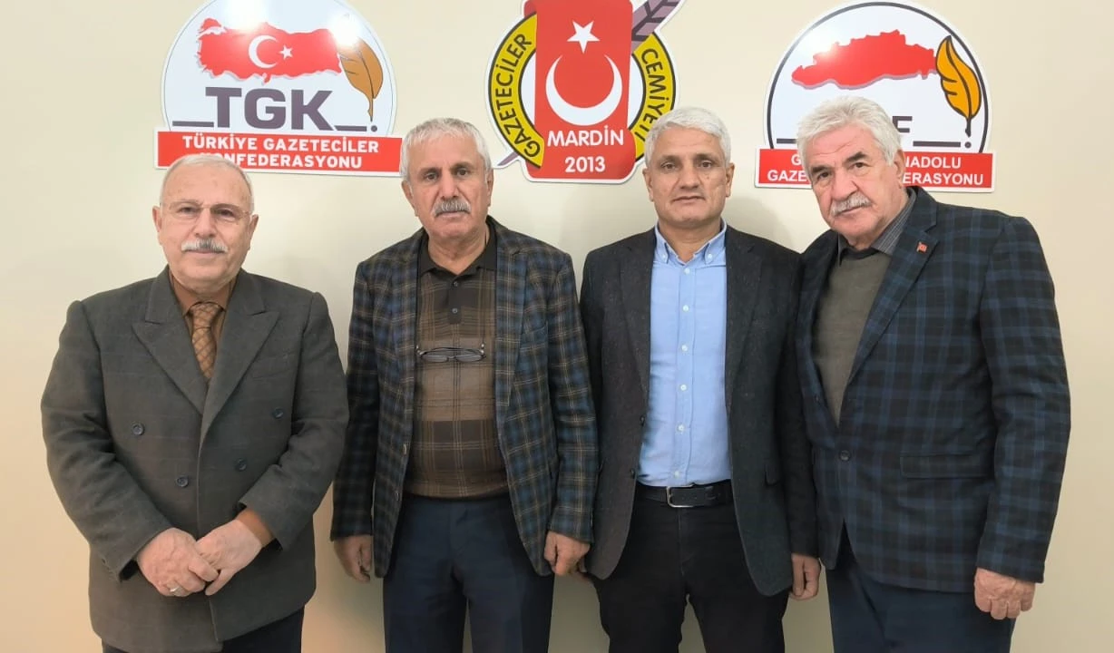 Ak Parti İl Yönetimi Gazeteciler Ziyaret etti