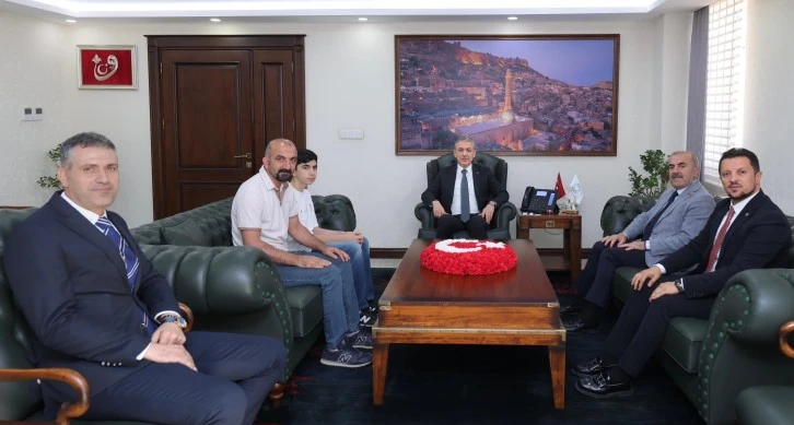 Mardin Valisi Akkoyun, LGS   Türkiye Birincisini tebrik etti