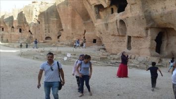 Güneydoğunun Efesi Dara Antik Kent´e ziyaretçi akını