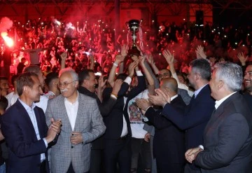 Mardinspor, Şampiyonluğu Coşkulu Kutladı